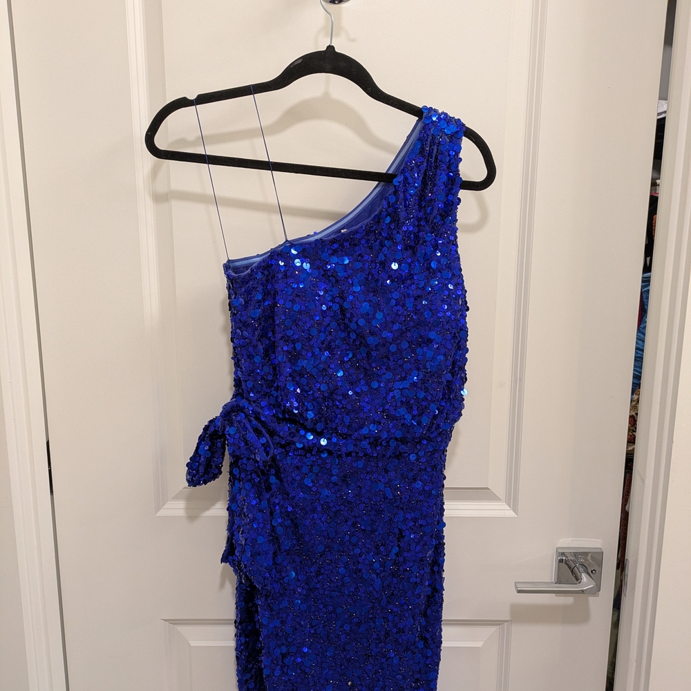 Cache Vibrant Blue Sequin One-Shoulder Dress - Picture 3 of 6